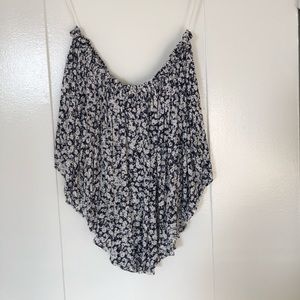 ZARA- off the shoulder top with daisies